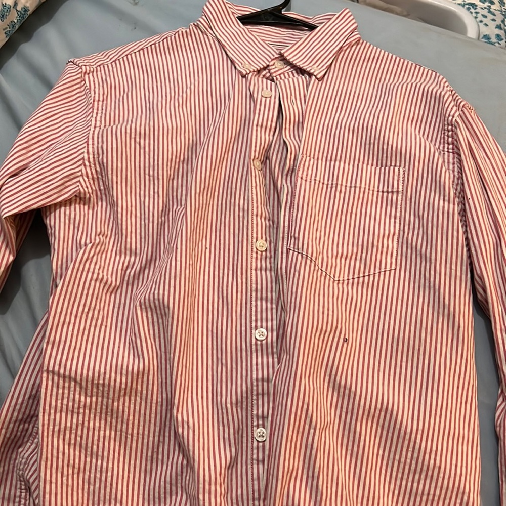 Large old navy everyday shirt